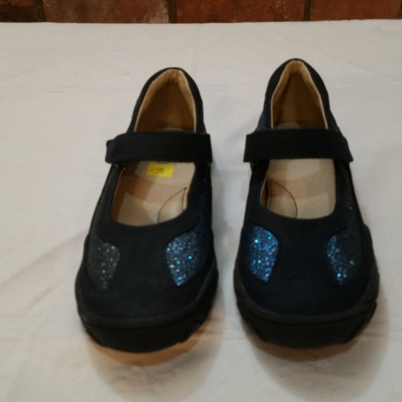Umi Child Shoes